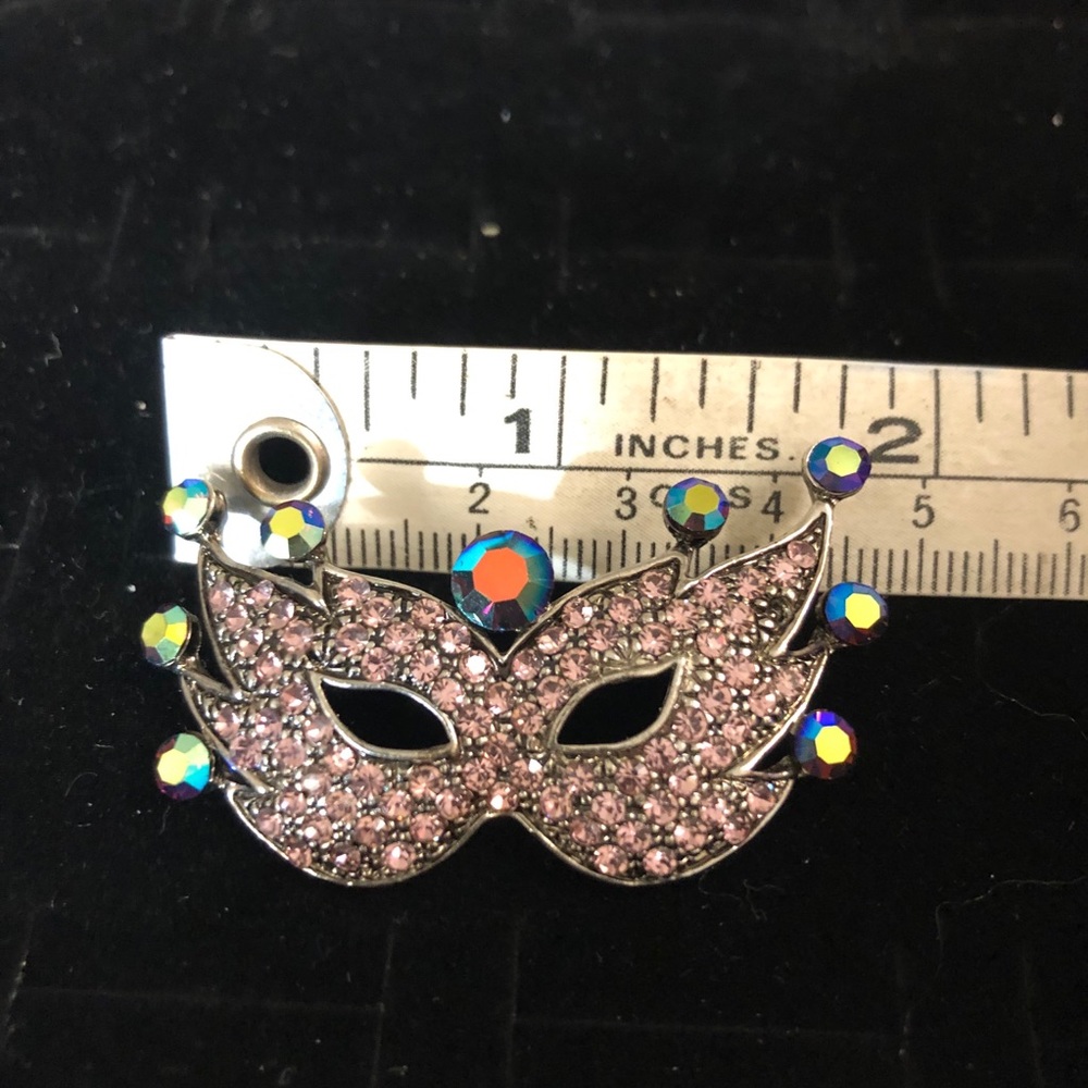 Masquerade Pin - Picture 3 of 4